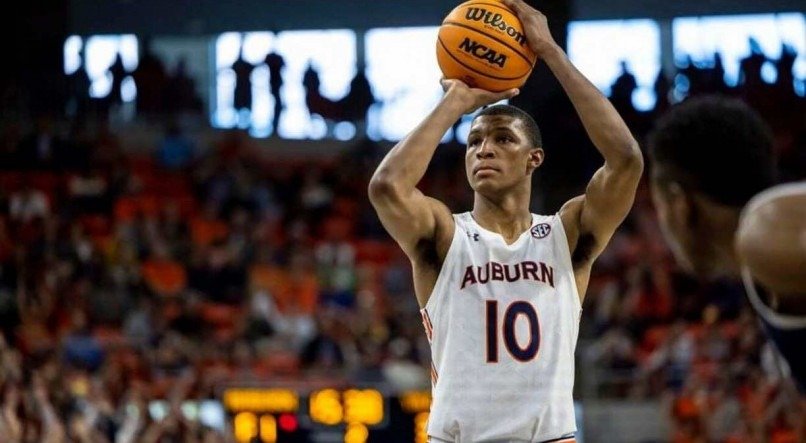 Jabari Smith é o principal jogador da universidade de Auburn