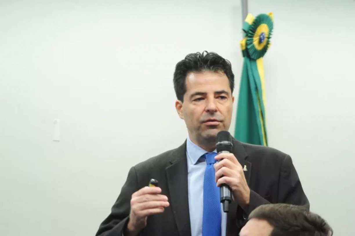 Liberal de fachada, Governo Bolsonaro critica lucro de estatal, pede CPI e quer mudança para piorar governança