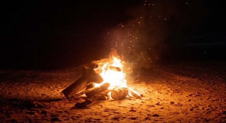 Durante os festejos de São João o número de queimaduras por causa dos fogos de artifícios e fogueiras aumenta significantemente
