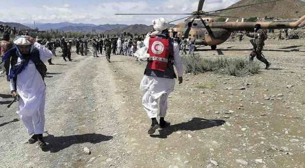 Terremoto no Afeganist&atilde;o causou destrui&ccedil;&atilde;o e deixou mais de 900 mortos