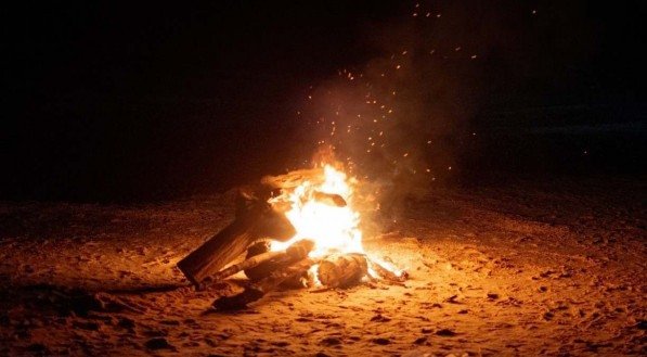 Durante os festejos de São João o número de queimaduras por causa dos fogos de artifícios e fogueiras aumenta significantemente
