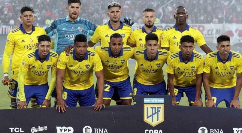 O zagueiro do Boca Juniors, Carlos Zambrano, é dúvida para o duelo de ida das oitavas de final da Libertadores, contra o Corinthians