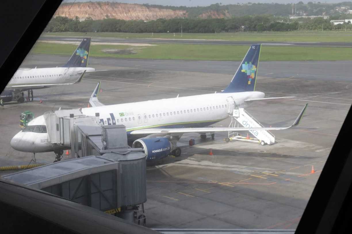 Procon-PE notifica administradora do Aeroporto do Recife após problema na iluminação da pista