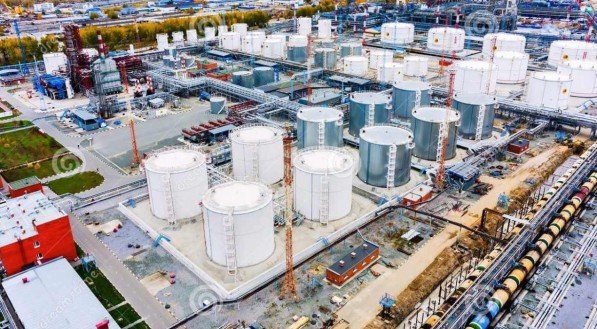 Para evitar desabastecimento, Brasil já discute com Rússia importação de diesel. Dificuldade é como pagar 