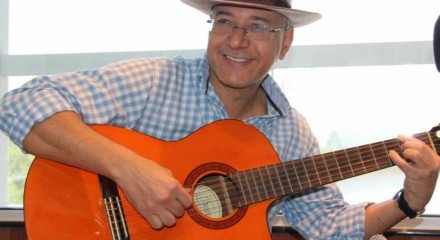 Sérgio Lopes, cantor gospel sofreu um AVC