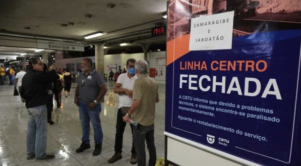 Foto ilustrativa de esta&ccedil;&atilde;o do Metr&ocirc; do Recife fechada por problemas t&eacute;cnicos