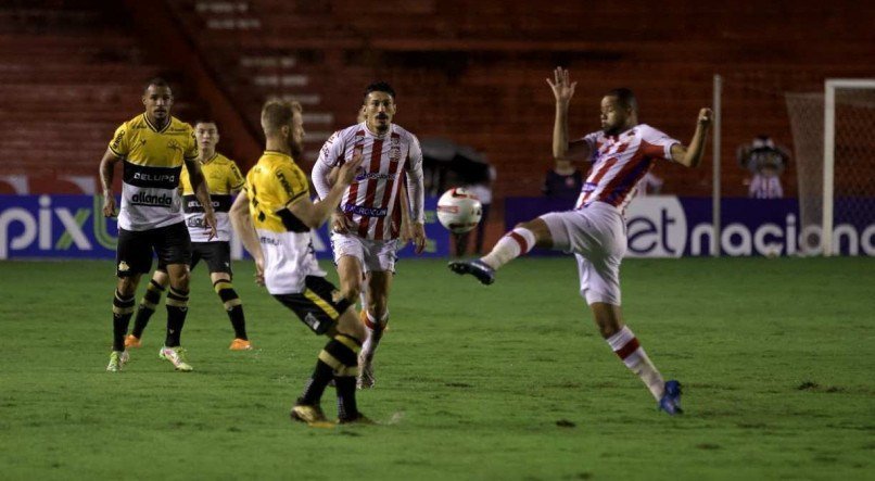 Antes do Novorizontino, o N&aacute;utico empatou em casa com o Crici&uacute;ma na &uacute;ltima rodada da S&eacute;rie B