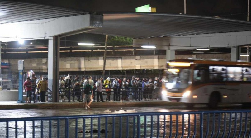 Passagens de ônibus não deverão ter aumento e Grande Recife terá bilhete único