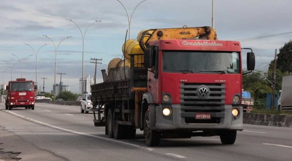 Dia do Caminhoneiro é uma ocasião especial para reconhecer e homenagear os profissionais