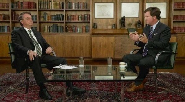Reprodução do Twitter / @TuckerCarlson