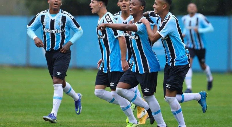 O Gr&ecirc;mio entra em campo neste s&aacute;bado (14)