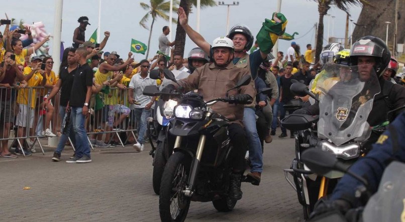 Presidente Jair Bolsonaro (PL) em motociata