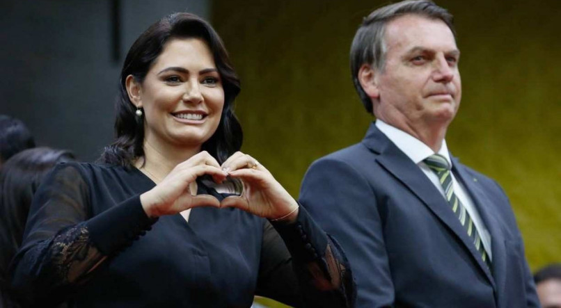Ex-primeira-dama Michelle Bolsonaro e o ex-presidente Jair Bolsonaro