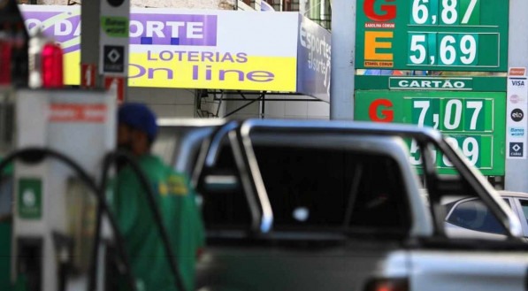 Postos de gasolina ainda não tiveram impacto de decreto estadual