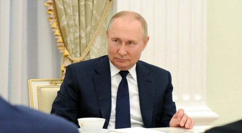 Presidente russo, Vladimir Putin, quer se colocar como um mediador importante no Oriente M&eacute;dio