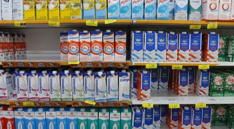 Nas prateleiras, o brasileiro sente o efeito da alta de preços provocada pela crise econômica