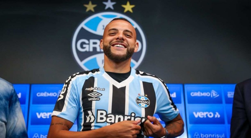 Guilherme jogoou a Série B do ano passado pelo Grêmio depois de voltar do exterior