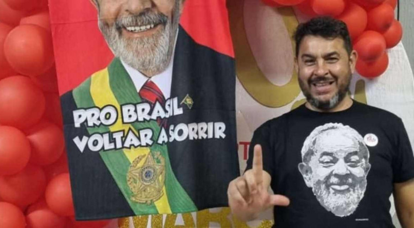 FOZ DO IGUAÇU Festa de aniversário de Arruda estava decorada com símbolos do PT e imagens de Lula