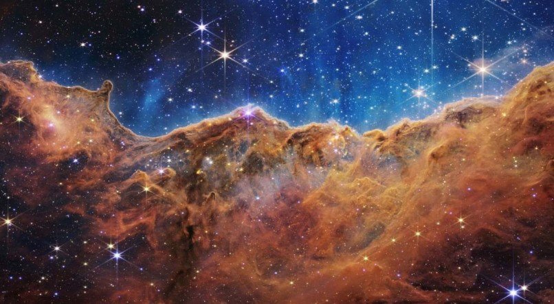 Nebulosa de Eta Carina capturada pelo telescópio James Webb