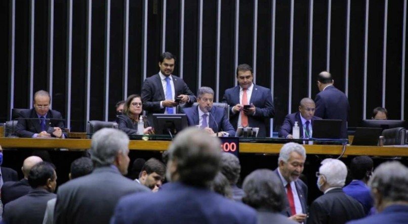 Sessão do plenário da Câmara dos Deputados desta quarta-feira (13)