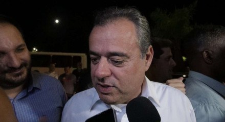 Danilo Cabral evita subir o tom sobre uso da imagem do ex-presidente Lula por outros candidatos