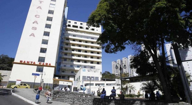 Santa Casa de Misericórdia, hospital onde o deputado Jair Bolsonaro foi atendido após ser esfaqueado em Juiz de Fora (MG)