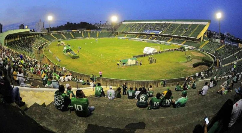 O Brinco de Ouro ser&aacute; palco de Guarani x Londrina, pela S&eacute;rie B