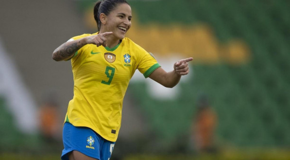 Brasil enfrenta o Panam&aacute; pela Copa do Mundo feminina.