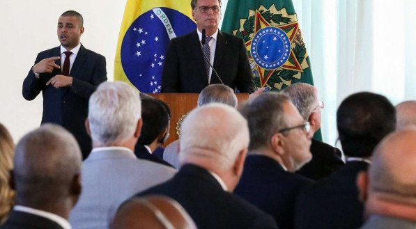 Agentes da Abin reagem a Bolsonaro e negam fraude nas urnas eletrônicas
