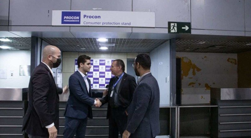 Novo espaço funciona no primeiro andar do aeroporto do Recife
