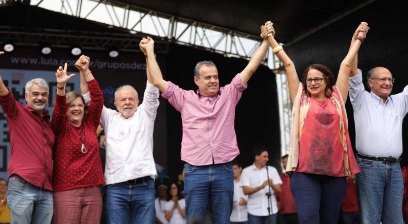 APOIO Lula reiterou a parceria com o palanque de Danilo Cabral