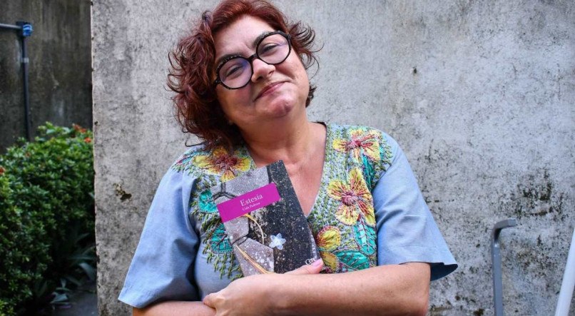 OBRAS Escritora pernambucana terá conto em coletânea para Caetano Veloso e já finalizou seu próximo livro