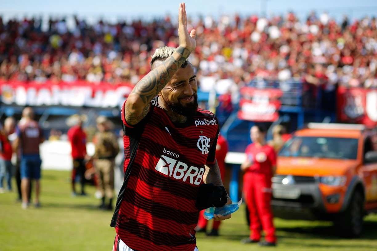 SAIU! Flamengo divulga escalação para jogo contra o Atlético-MG - Coluna do  Fla