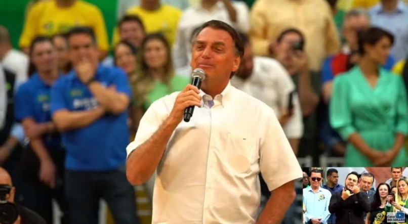 Jair Bolsonaro discursa durante convenção do Partido Liberal para oficialização da candidatura