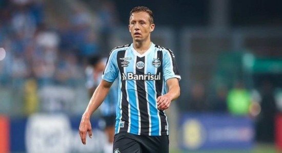 Com Guilherme E Lucas Leiva Veja A Provável Escalação Do Grêmio Para