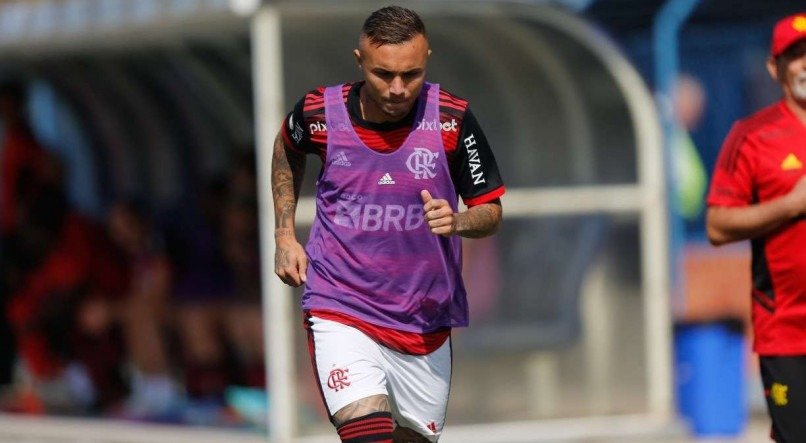 Everton Cebolinha na reserva do Flamengo