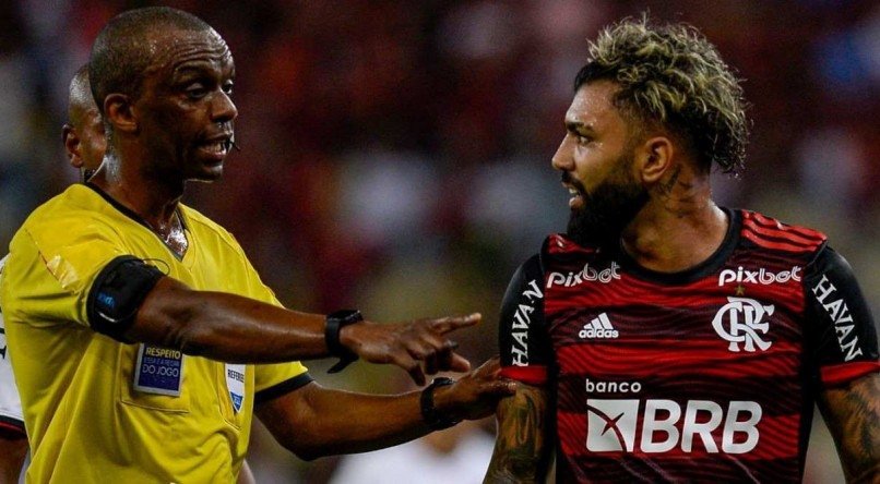 O árbitro acertou? Vote nos lances polêmicos de Flamengo x