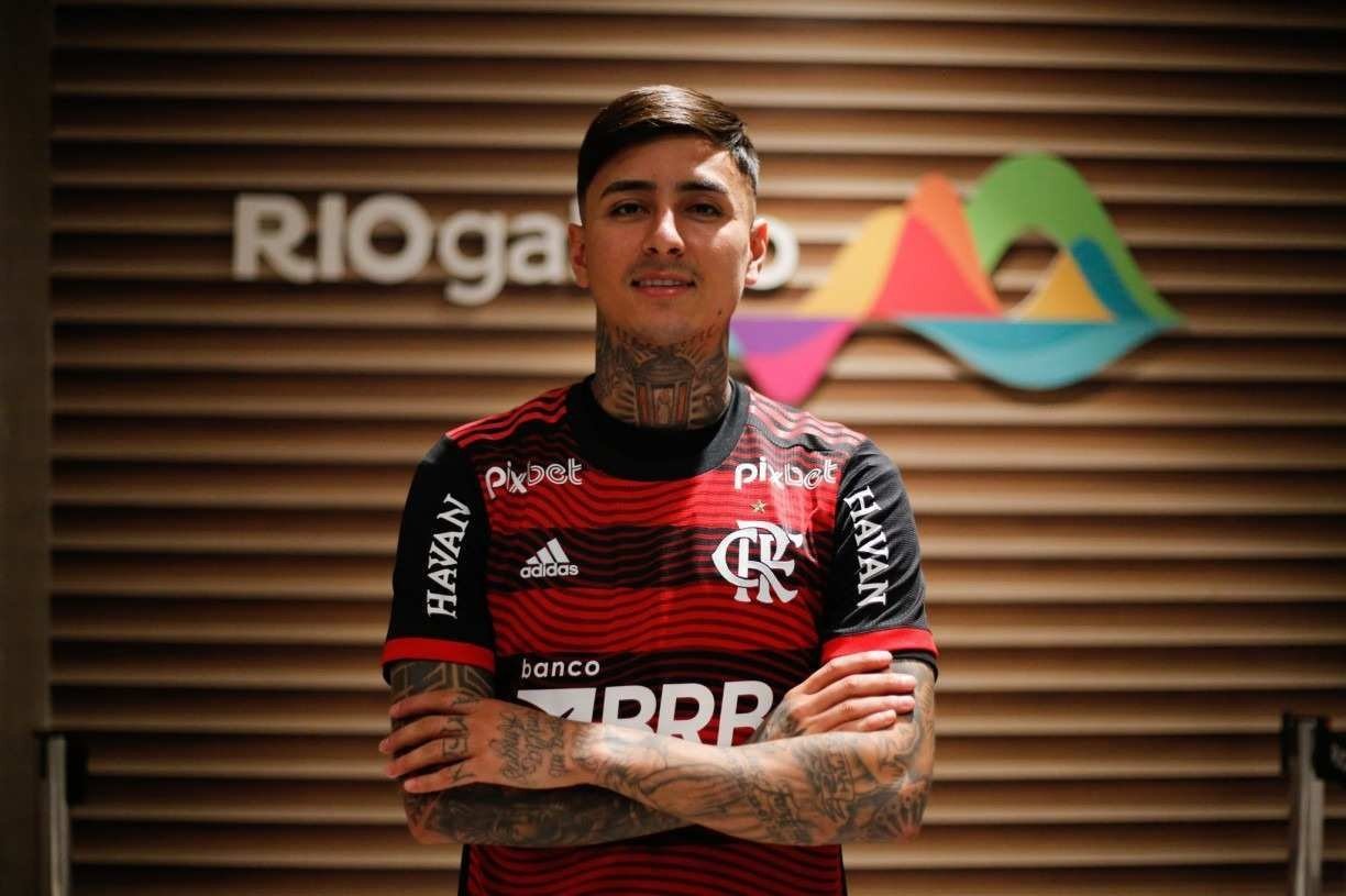 NOVO REFORÇO DO FLAMENGO: Erick Pulgar fecha com o rubro-negro e tem nome  anunciado; veja