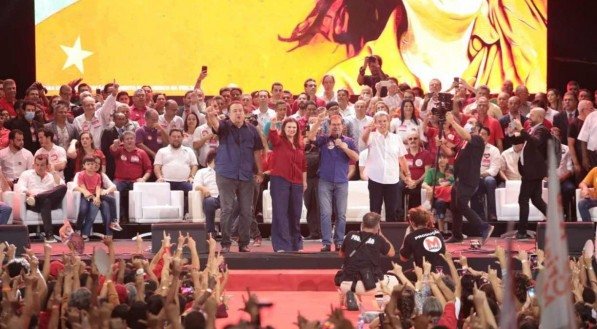 Marília Arraes afirma que campanha será feita "com respeito aos adversários" e rebate acusações do PSB