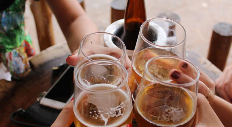 Principal orientação para quem vai aproveitar as festas de rua, no período junino, é ter cuidado redobrado com as bebidas
