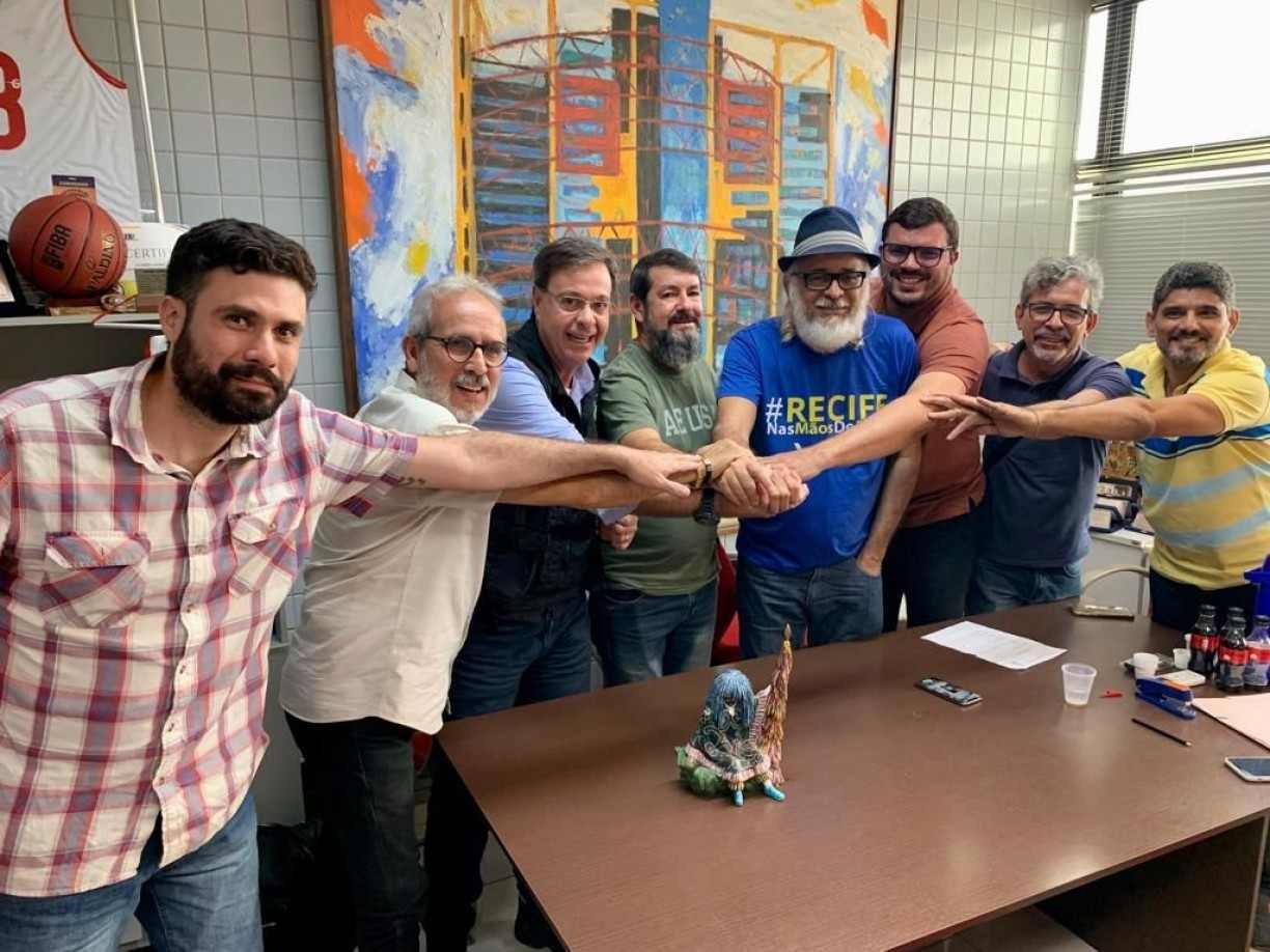 Foto da matéria: Gilson Machado Neto sela a paz com pastores evangélicos e confirma evento com Bolsonaro no Recife