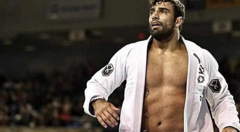 O lutador de jiu-j&iacute;tsu Leandro Lo sofreu morte cerebral ap&oacute;s tiro na cabe&ccedil;a