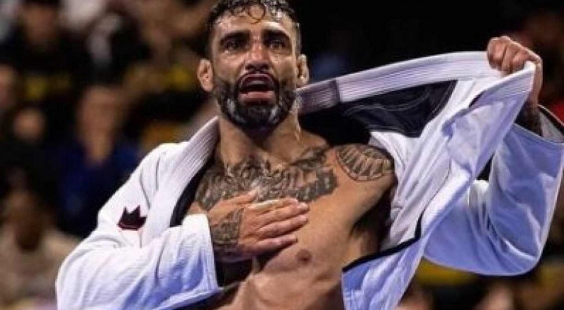 O lutador de jiu-jítsu Leandro Lo sofreu morte cerebral após tiro na cabeça.
