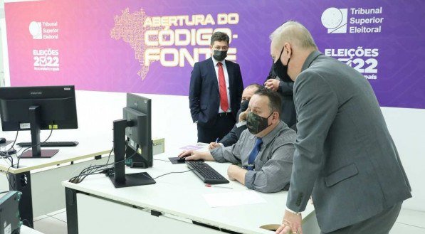 Veja quem é o coronel afastado pelo TSE da fiscalização das urnas eletrônicas