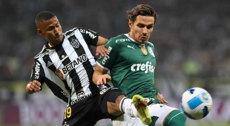 Palmeiras enfrenta o Atl&eacute;tico Mineiro.