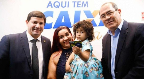 AUXÍLIO BRASIL: ministro do Turismo acompanha pagamento do beneficio em Recife; confira