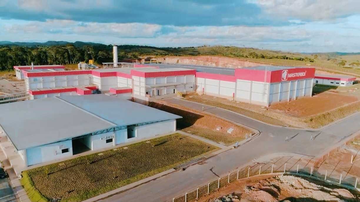 Maior frigorífico industrial do Nordeste será inaugurado em Pernambuco; 800 empregos. Veja detalhes