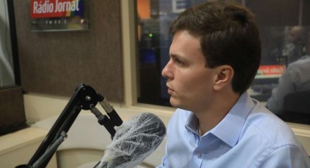 Candidatos ao Governo de Pernambuco - Entrevista na Rádio Jornal do candidato ao Governo de PE Miguel Coelho.
