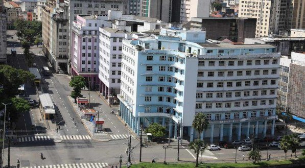  Avenida Guararape: marco arquitetônico no Centro do Recife