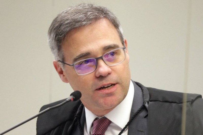 Ministro Andr&eacute; Mendon&ccedil;a afirmou n&atilde;o haver embasamento jur&iacute;dico para o aumento